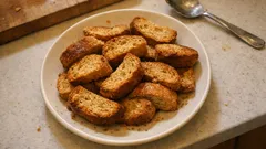 外はカリッと軽やか。オリーブオイル香るギリシャ伝統パン「パクシマディア」の作り方