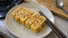 だしを取らずにこのおいしさ。かつお節で作る焼きだし巻き玉子