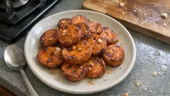 ほく甘さつまいもににんにくが香る、レンジ下ごしらえで簡単ガーリックソテー