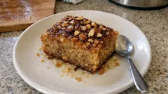 しっとり濃厚で香り豊か。ギリシャ伝統菓子アミグダロピタを家庭で楽しむレシピ