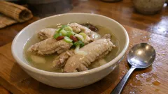 炊飯器に入れて炊くだけ。手羽元で作る、やさしいサムゲタン風スープ