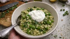 冷凍野菜で手軽に作れる、いんげんとグリーンピースの爽やかミントリゾット